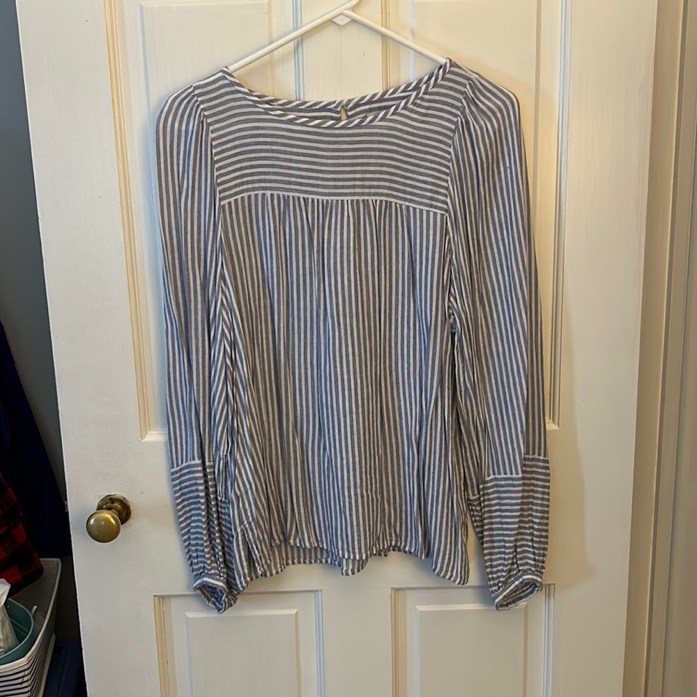 Loft long sleeved shirt
